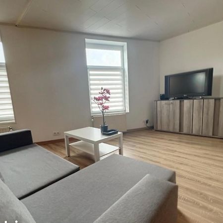 Charbonnel 1 A Charleroi-Airport Apartment Екстериор снимка