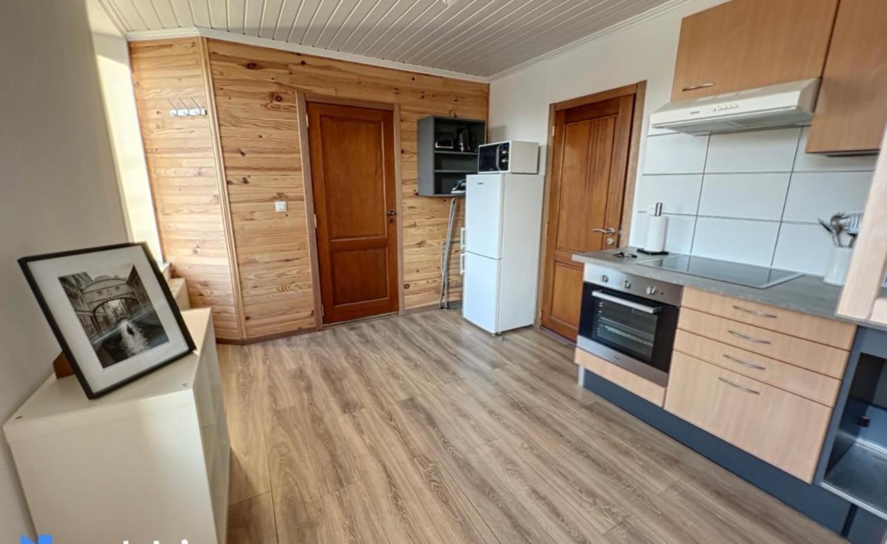 Charbonnel 1 A Charleroi-Airport Apartment Екстериор снимка